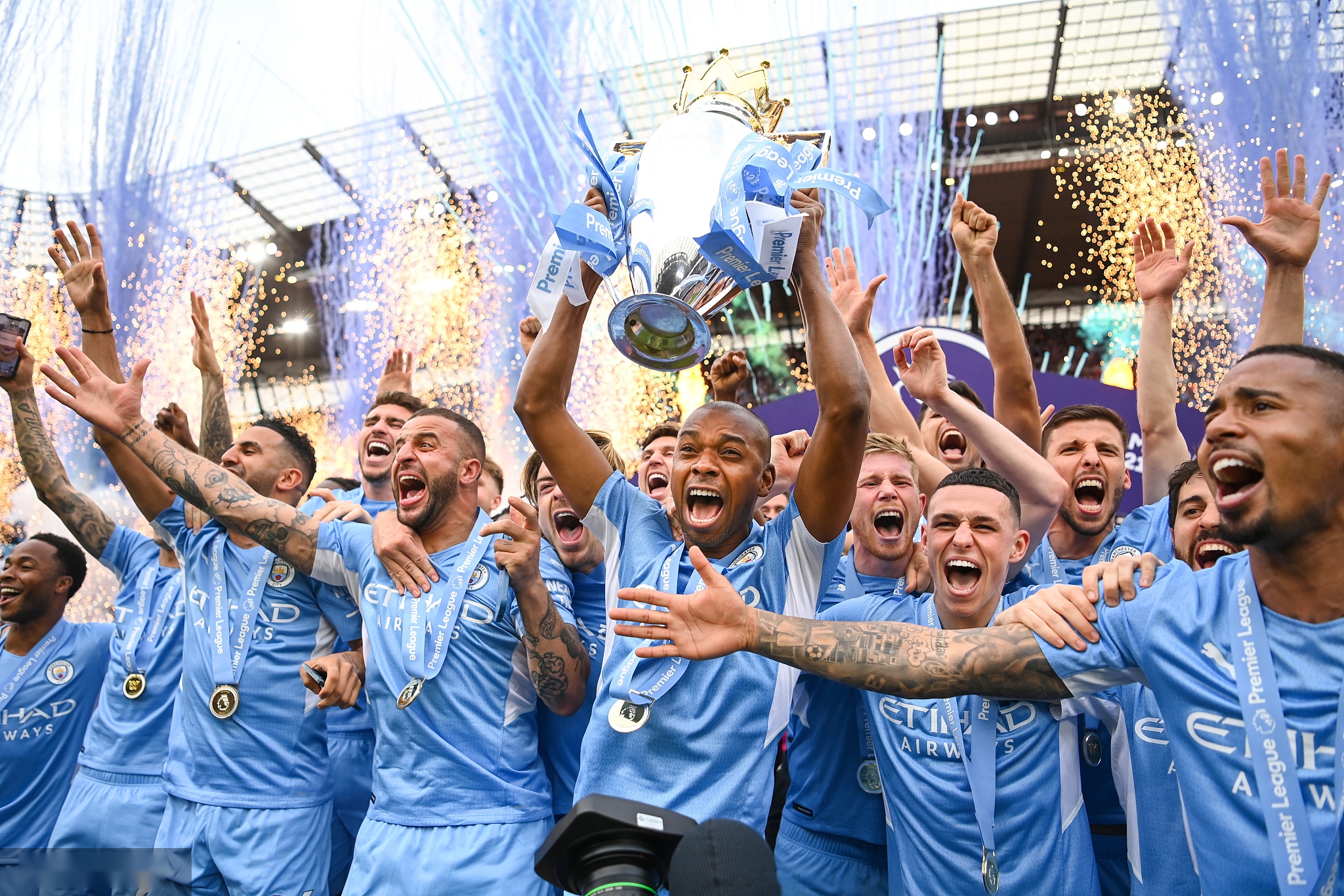 伯纳乌在球 伯纳乌在球